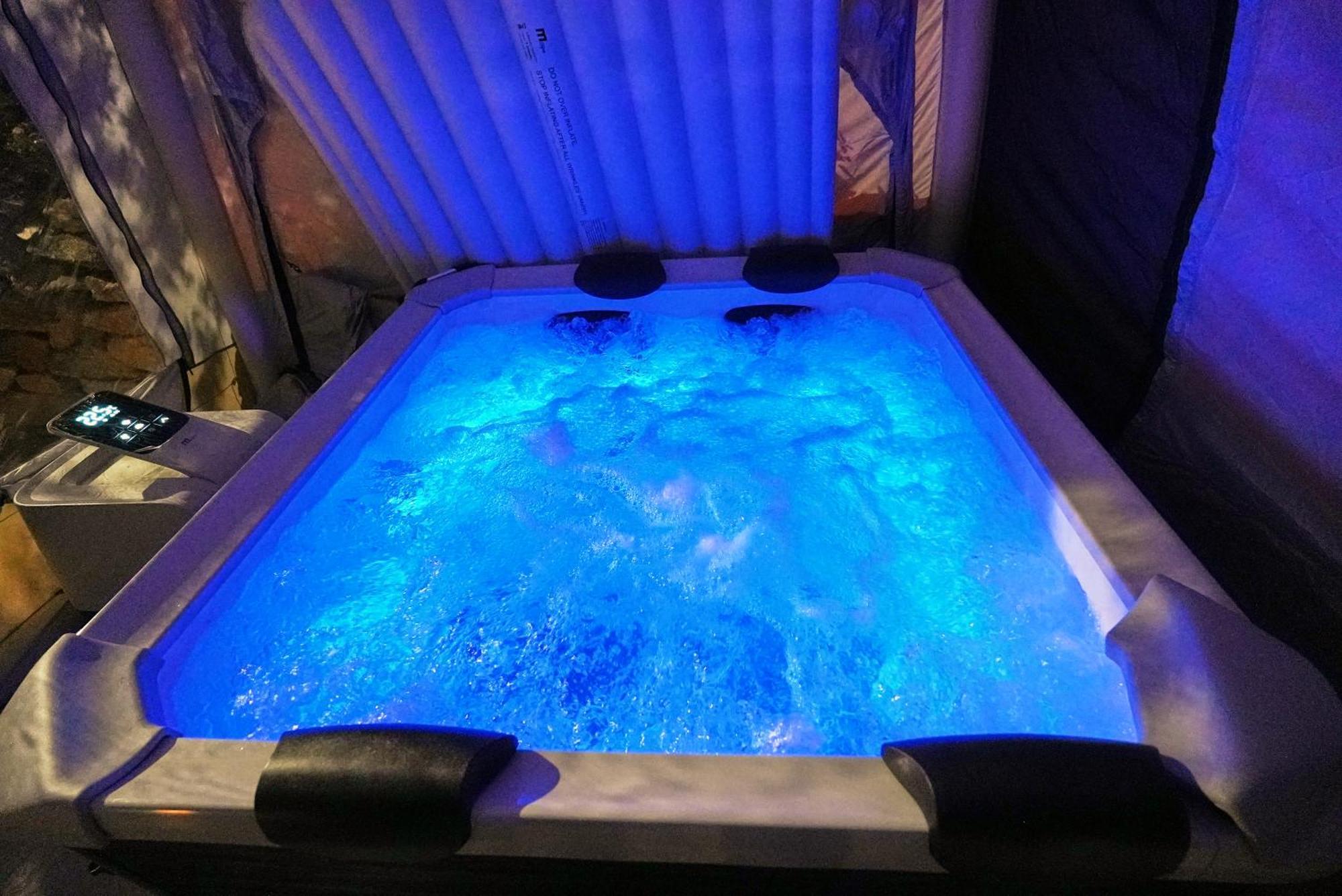 Villa Aaa View Private Terrace Outdoor Heated Hot Tub Family Fun Badalona Exterior foto