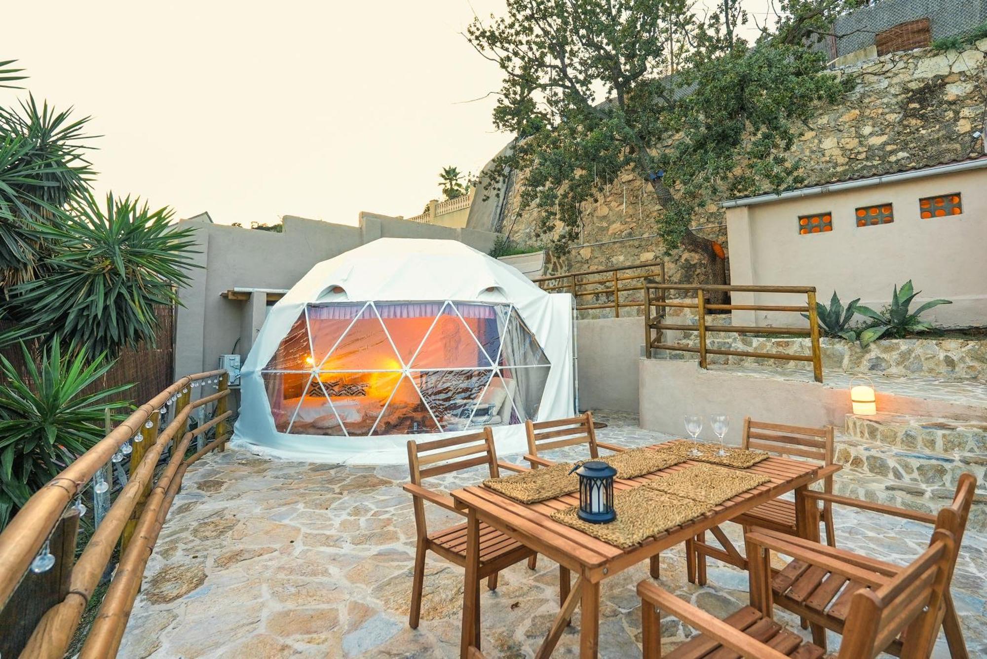 Villa Aaa View Private Terrace Outdoor Heated Hot Tub Family Fun Badalona Exterior foto
