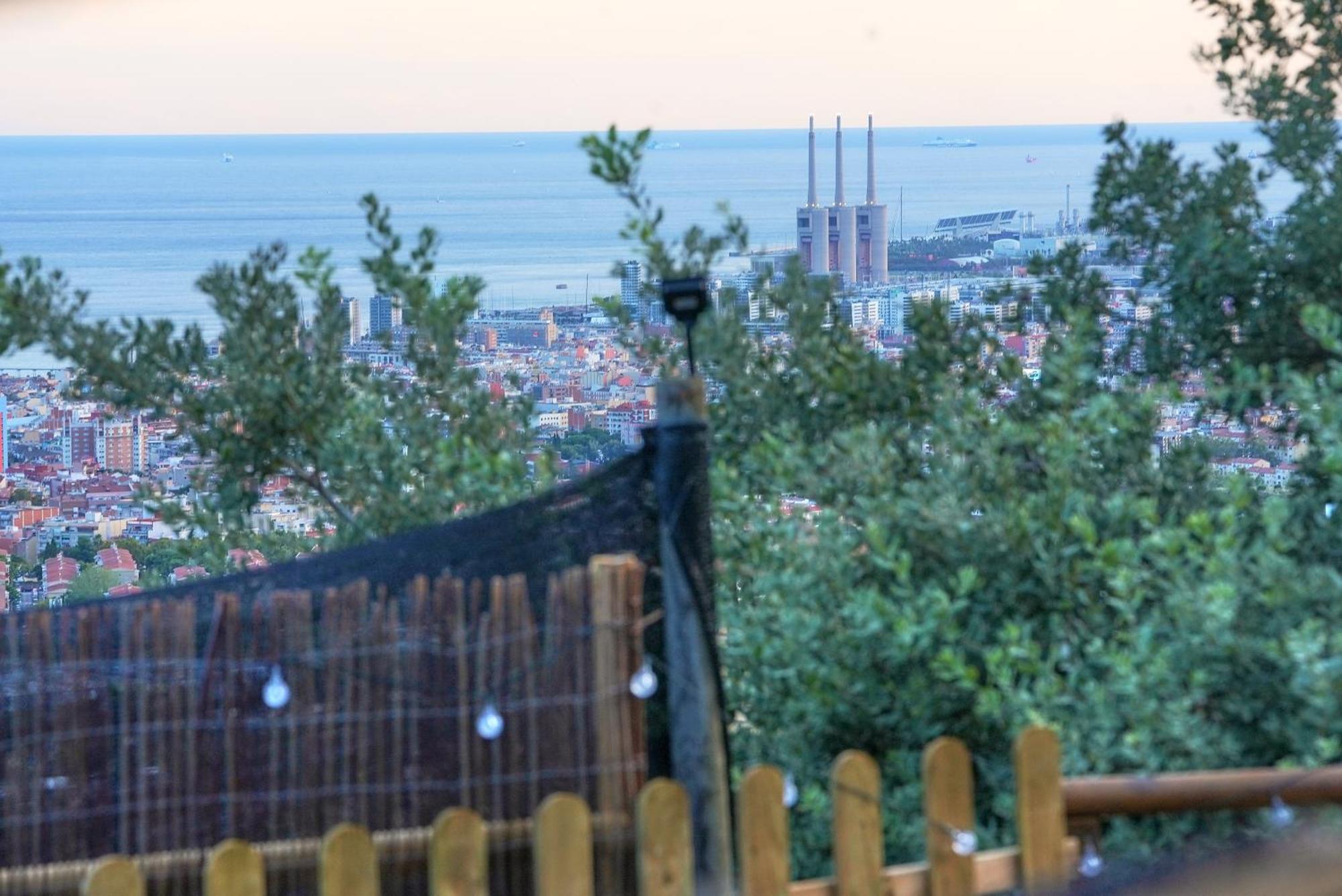 Villa Aaa View Private Terrace Outdoor Heated Hot Tub Family Fun Badalona Exterior foto
