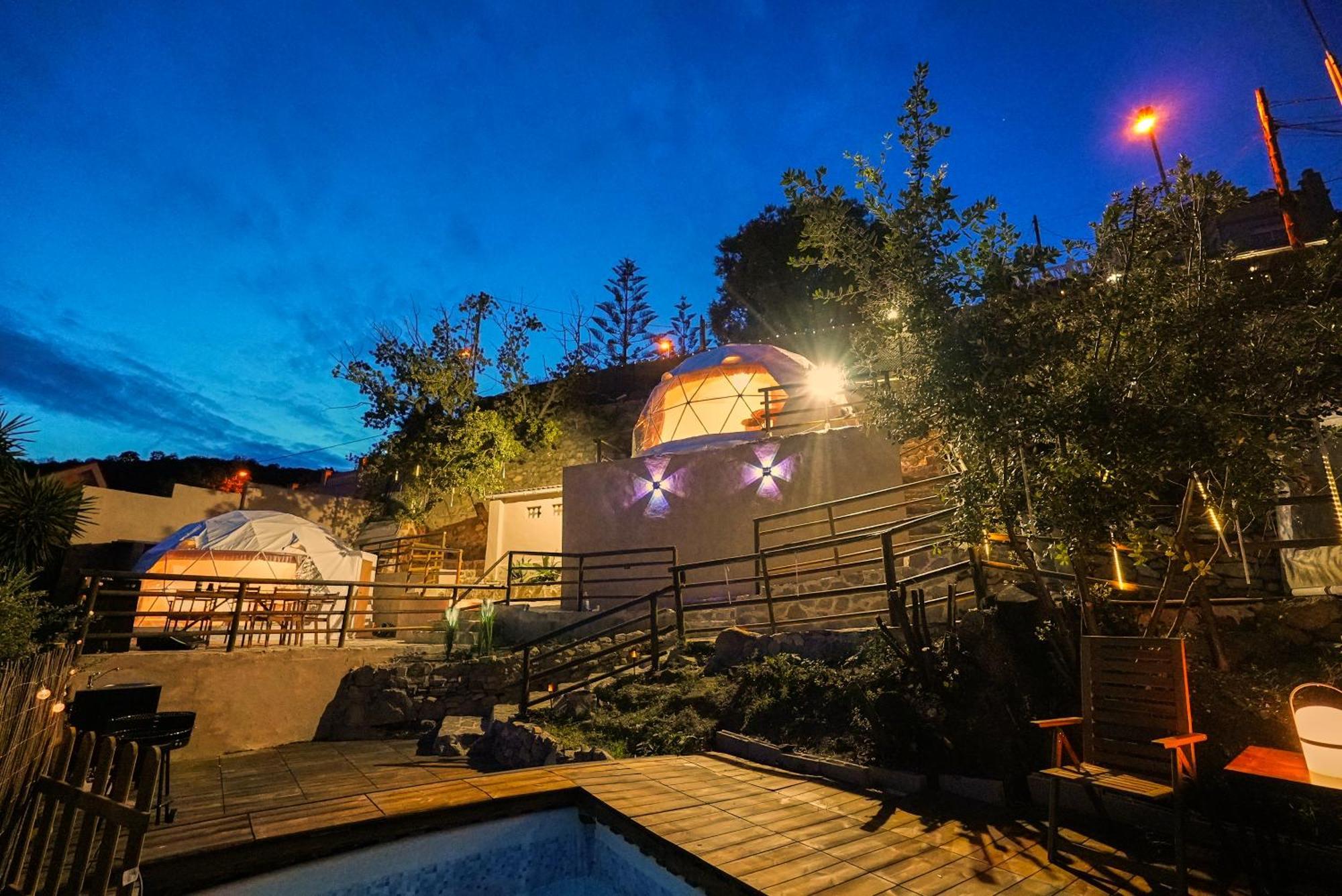 Villa Aaa View Private Terrace Outdoor Heated Hot Tub Family Fun Badalona Exterior foto